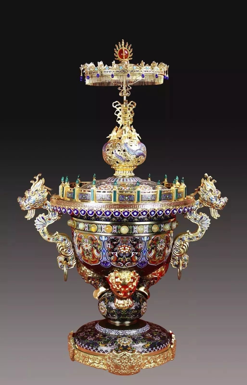 一件景泰蓝十件官窑器说明什么,景泰蓝和瓷器收藏价值