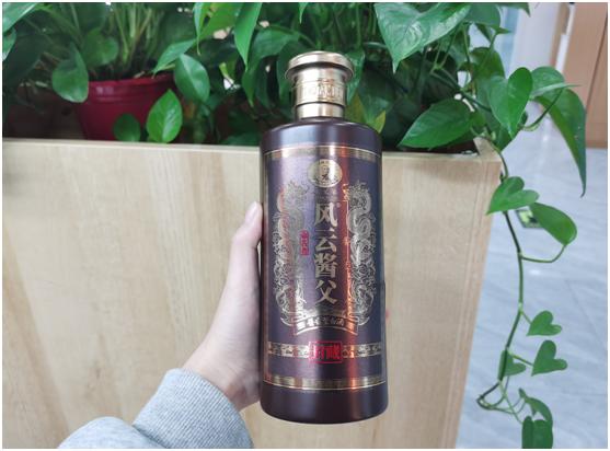 红星二锅头蓝和绿的区别 (白瓶红星二锅头与绿瓶红星区别)