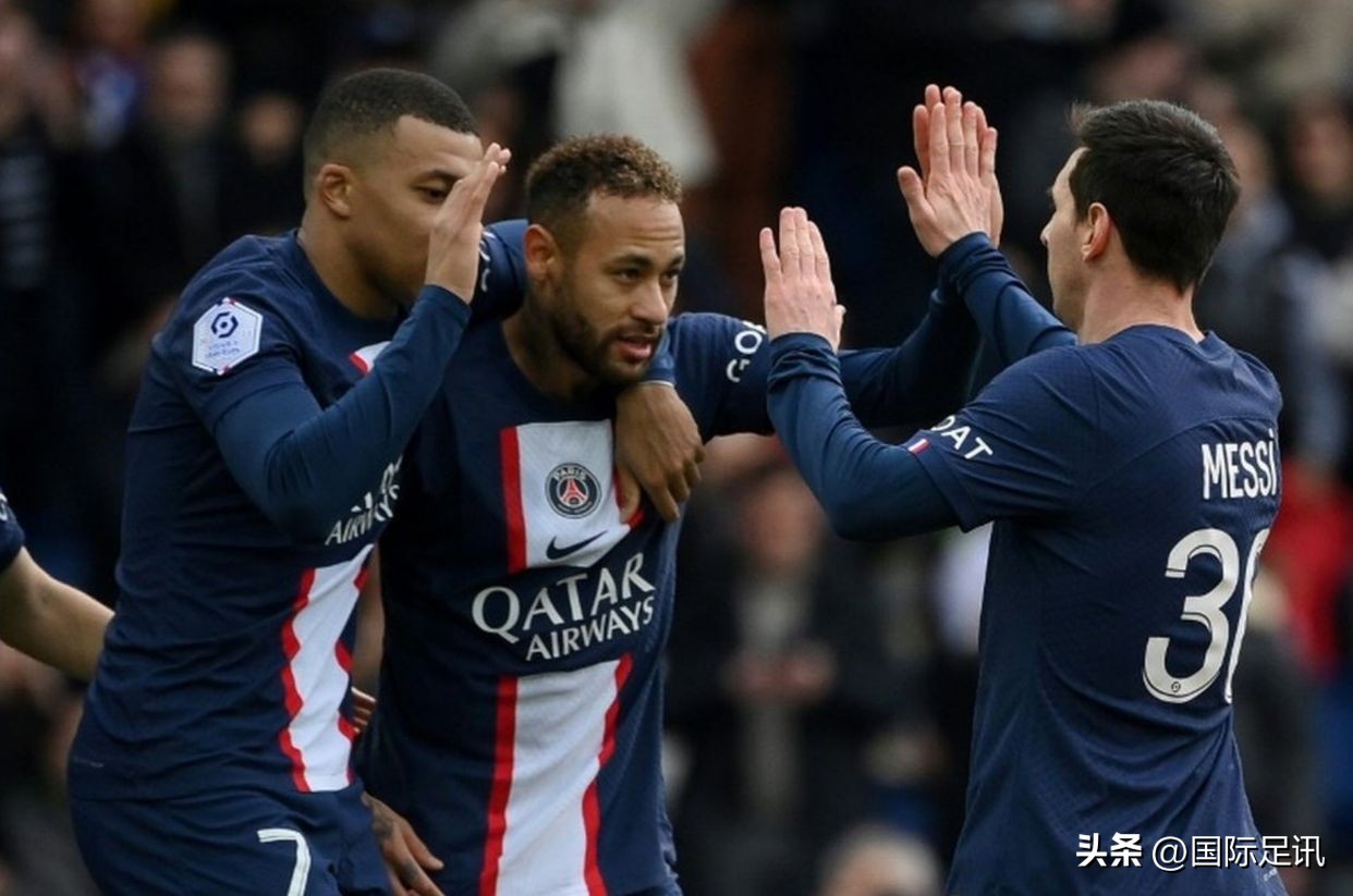 利物浦转会消息杜库雷,曼城报价巴雷拉