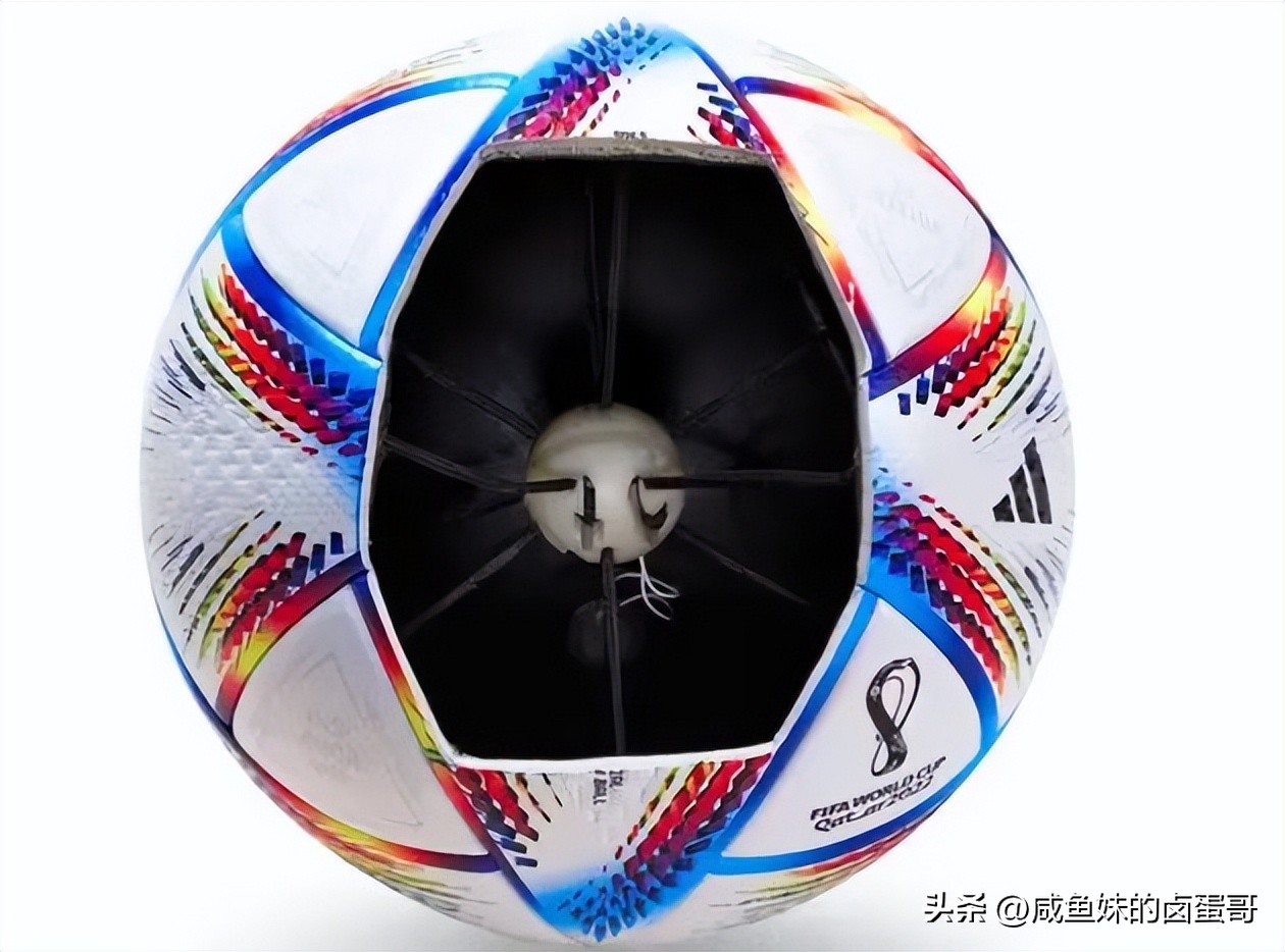 破案了！慢镜回放和高科技都判定C罗没碰到球，他到底在演什么？