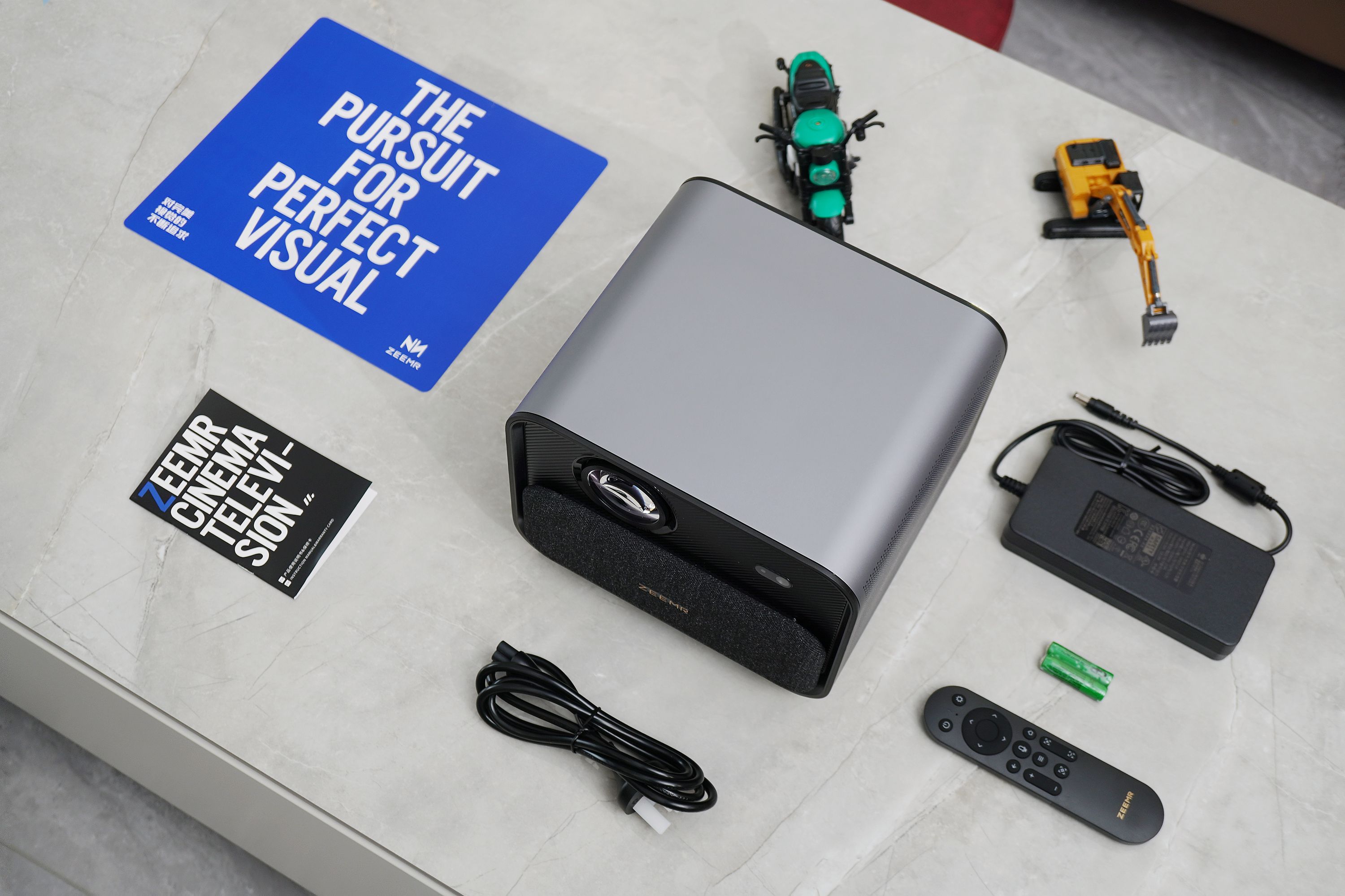 知麻投影仪z1国外好用吗,知麻投影仪z1mini双十一价格