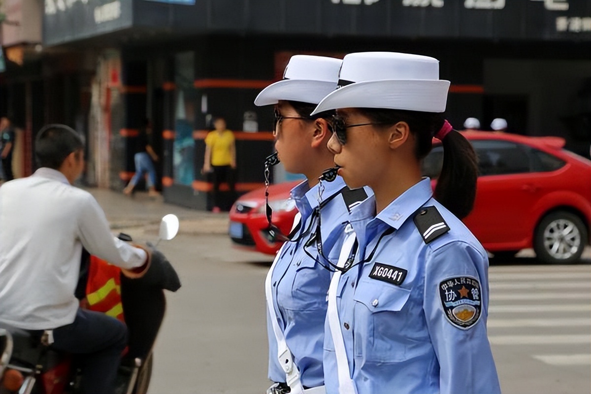 在派出所做辅警,在派出所做协警好吗