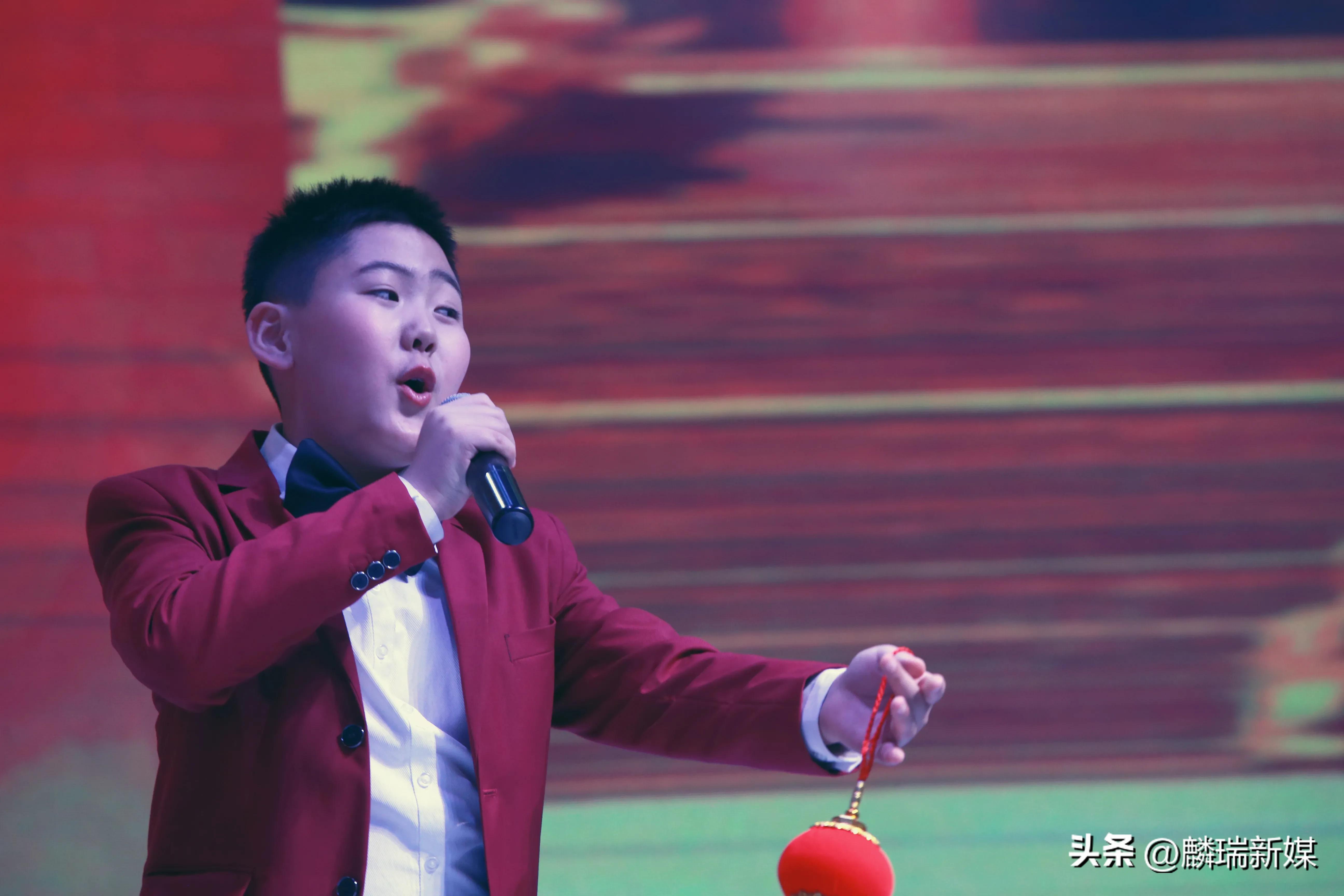 呼和浩特书画颁奖典礼直播,呼和浩特市第二届书画比赛