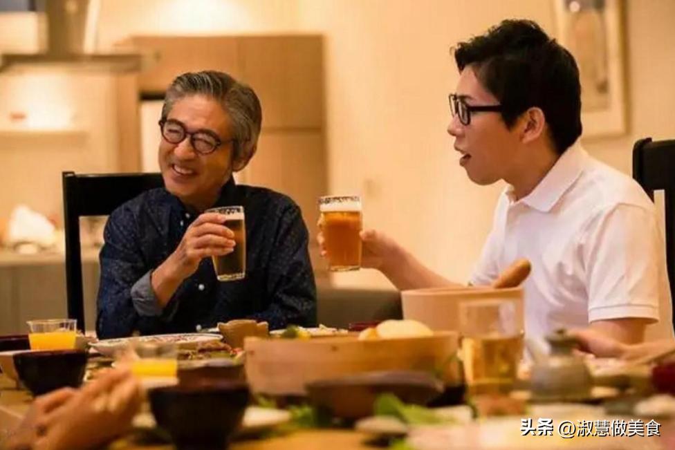 请人喝酒,不会说“开场白”?学会这3句话,保准让来宾刮目相看