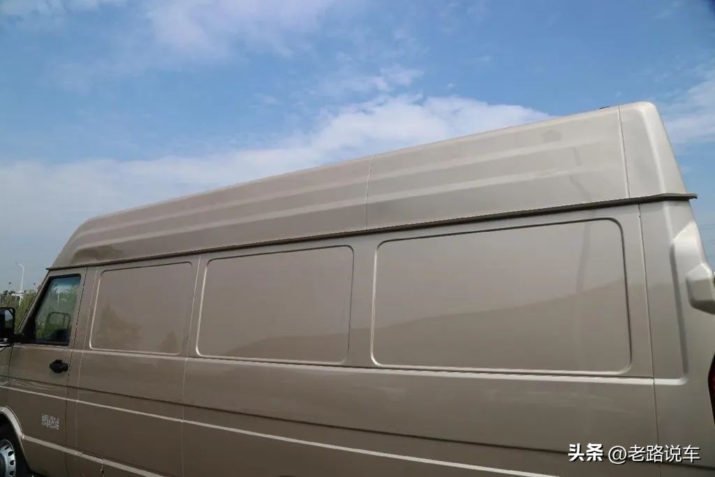 依维柯全新得意v40速比,南京依维柯得意v40加长版轻客