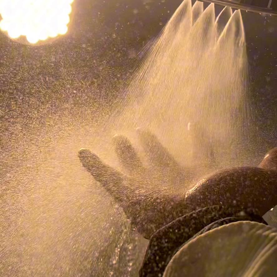 自带按摩效果的花洒大家有见过吗,自带香味花洒