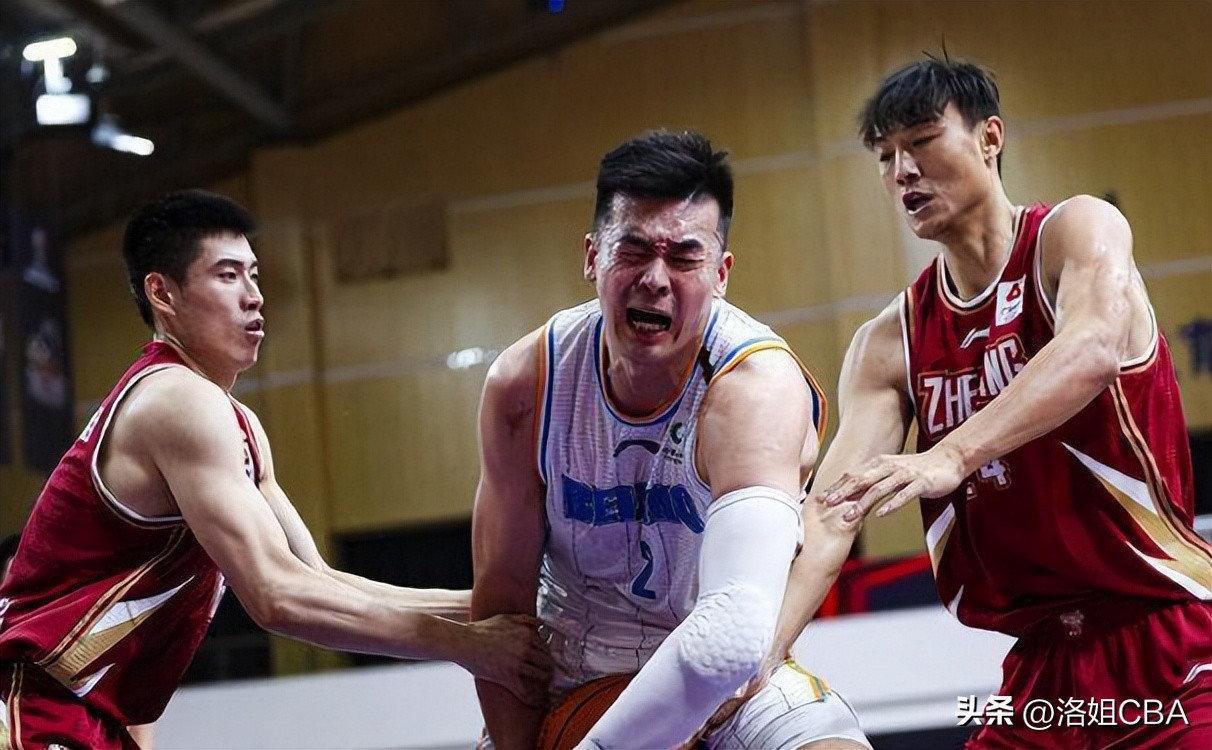 CBA三消息：辽宁12人名单出炉，李慕豪热身崛起，丁彦雨航未露面