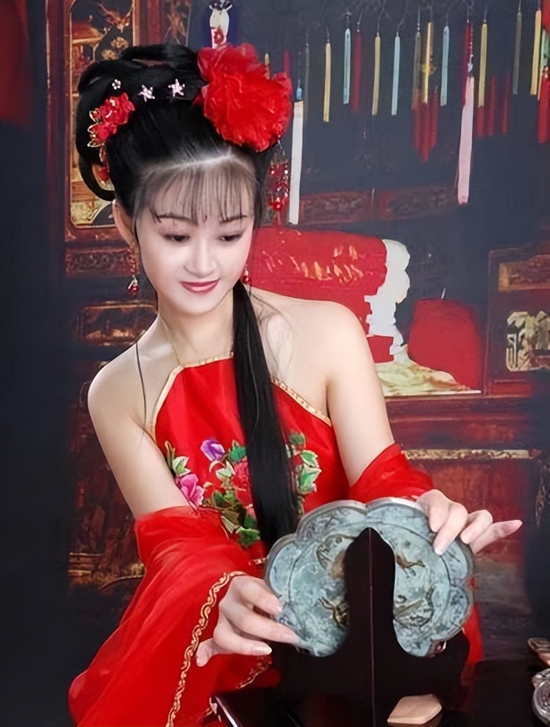 中国古代内衣发展历程图,古代女子内衣演变史