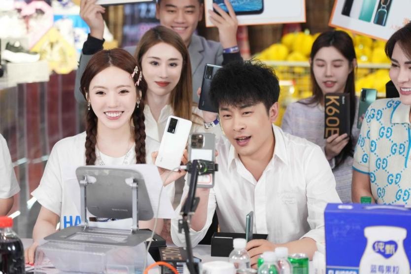 辛巴再现超级主播的消费号召力，楚雄税务便民“春风”助农“芒”