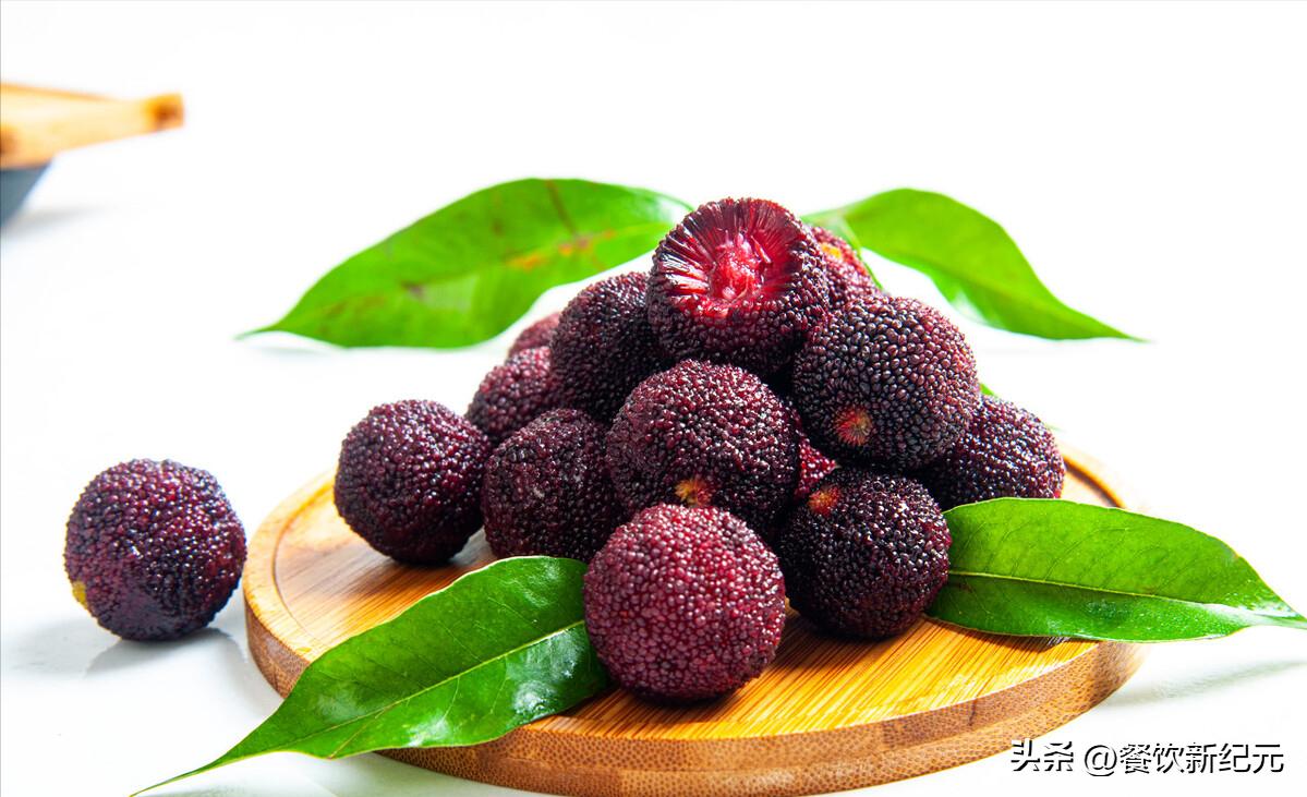 春天中老年人吃什么水果最好,55岁以上的中老年少吃这4种水果