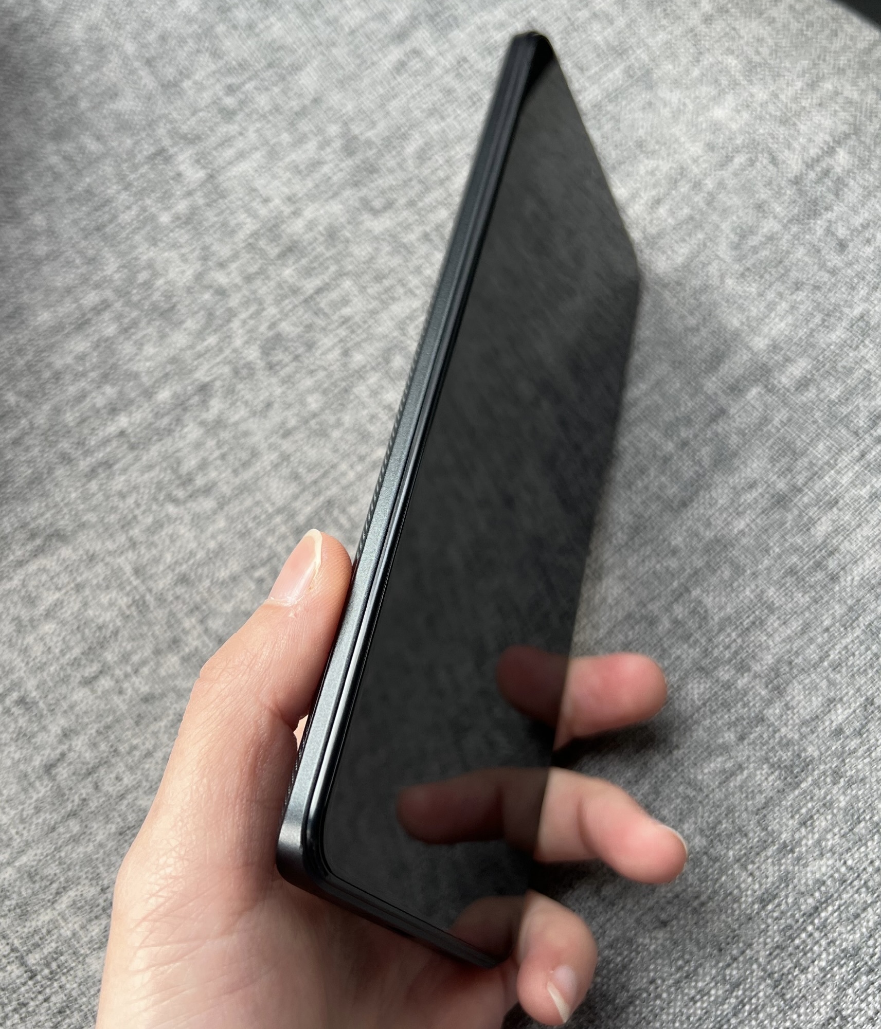 红米k60三个月就烧屏是质量问题吗,现在还值得买红米k60吗