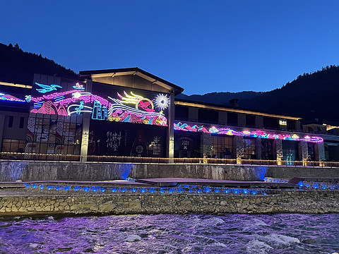 最爱的一家希尔顿酒店上线——九寨希尔顿度假酒店景观套房体验