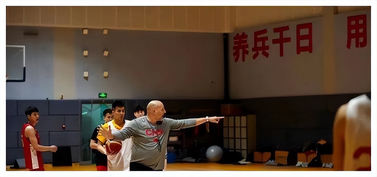 男篮乔帅狠抓基本功,乔帅谈男篮基本功