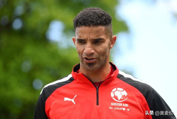 兰帕德担任埃弗顿教练,兰帕德和杰拉德当教练