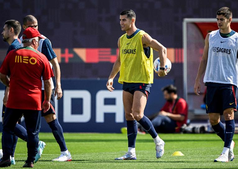 替补又何妨！哪怕C罗只上场几分钟，他也是葡萄牙足球的标志