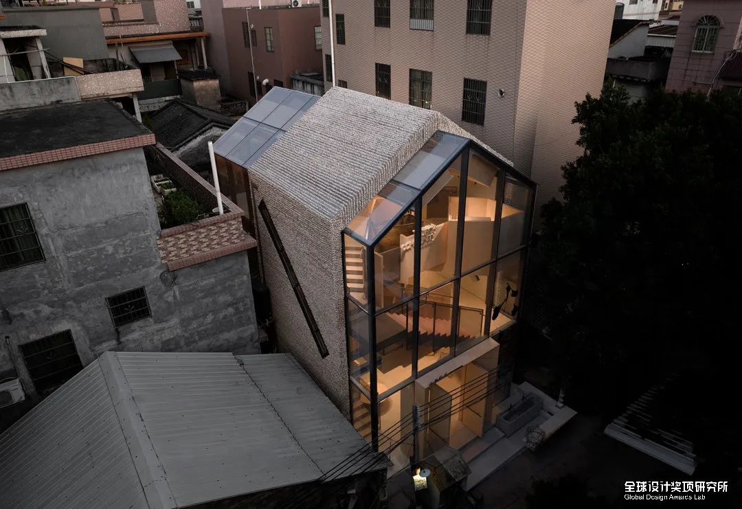 美国大奖456万美金,美国大奖得主20亿美金