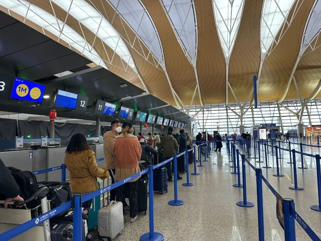 国际奢侈品牌加码机场渠道布局机场价值有望重塑