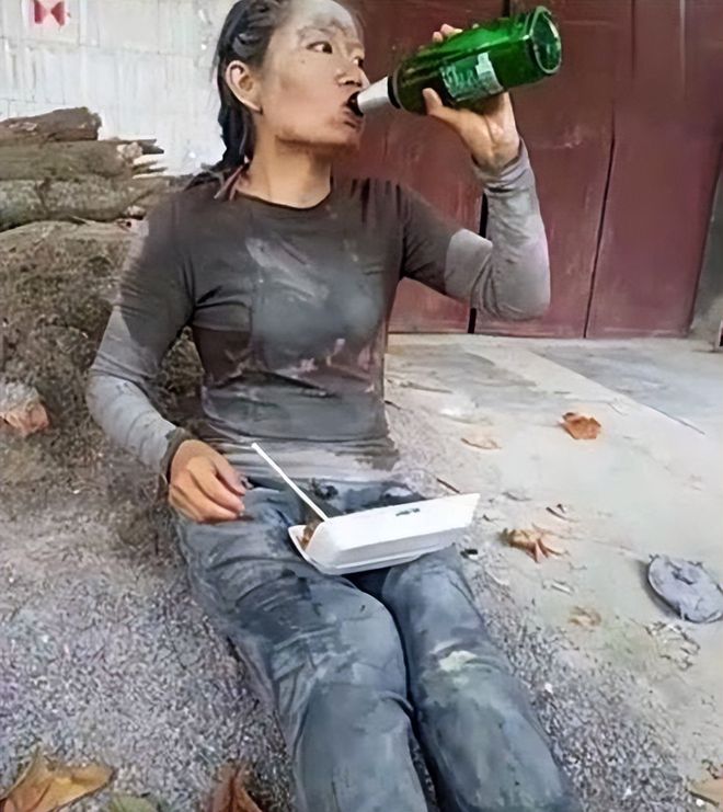 水泥西施张方方的抖音号,水泥妹张方方央视曝光