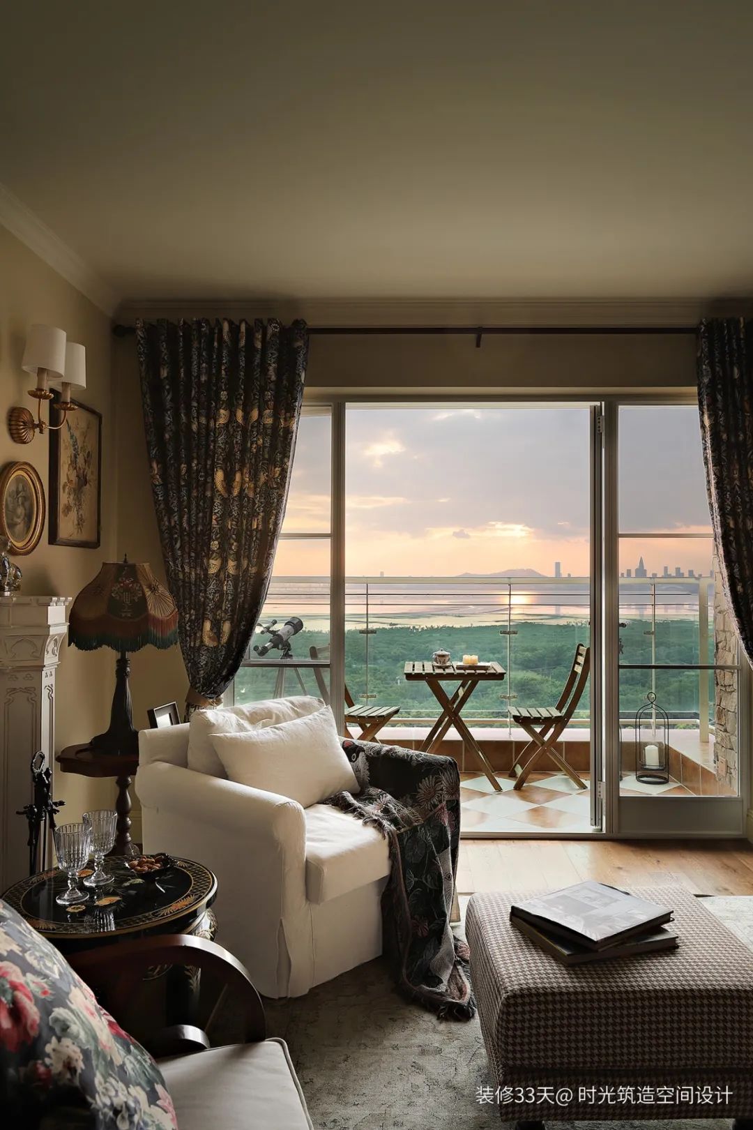 绻佸崕閮藉競閲岀殑鐢板洯鐢熸椿,绻佸崕閮藉競涓殑璇楁剰浜哄眳