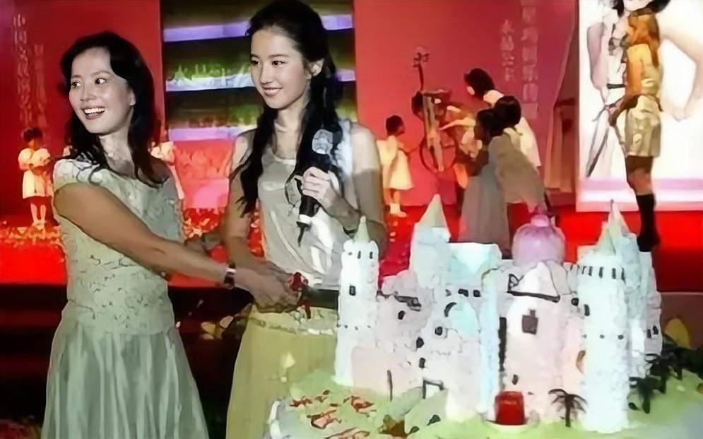 壕气冲天的八位女明星图片,拥有亿万豪宅的十大美女明星