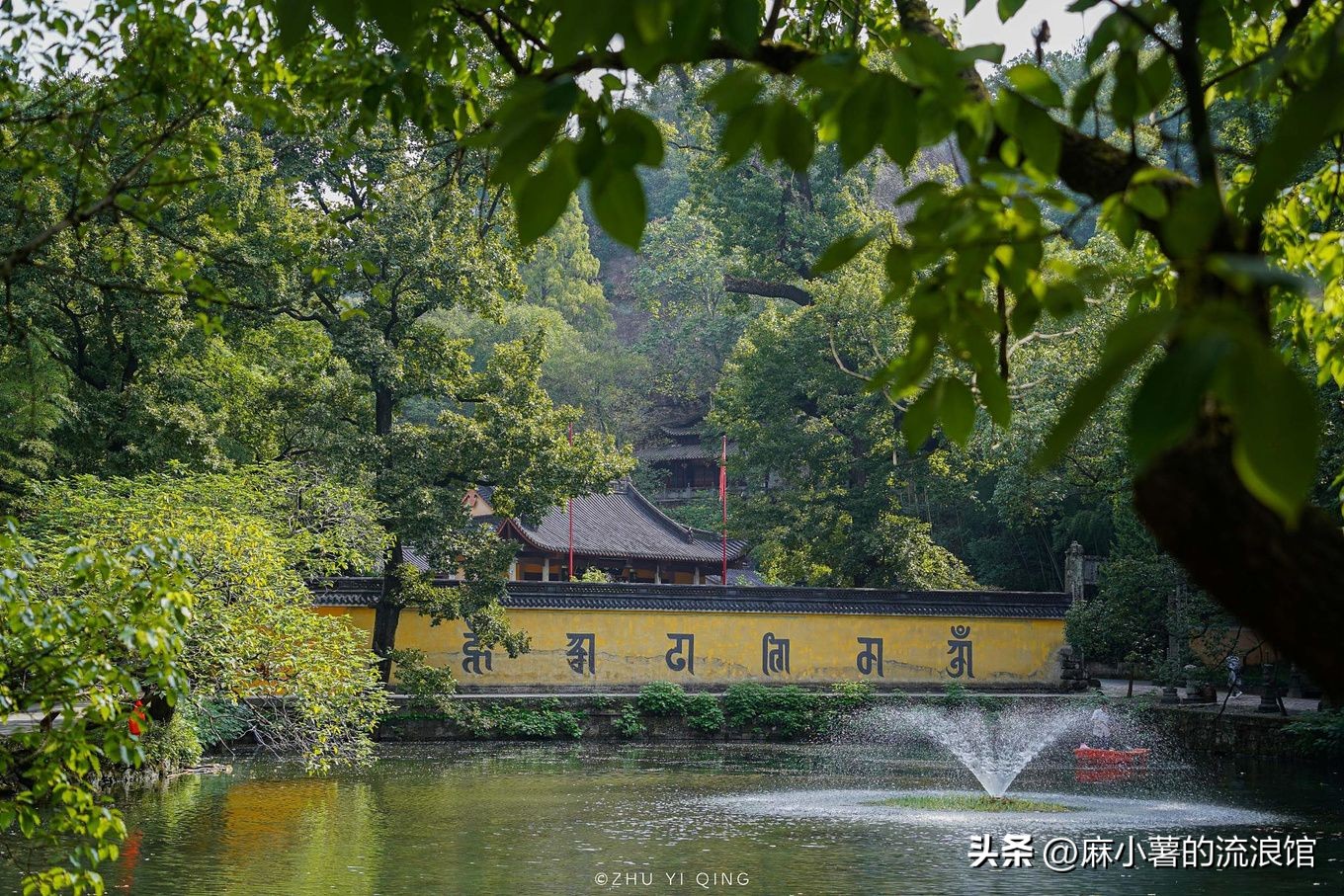 浙江绍兴有座千年大佛寺，有江南第一大石佛，许多影视剧都来取景