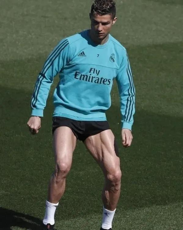 c罗不是阿根廷人么,c罗的影响力不止于足球正能量