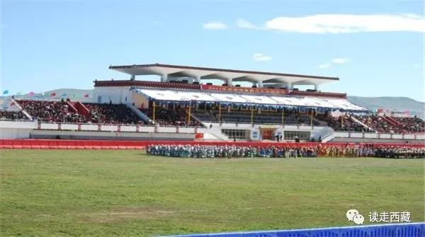 西藏那曲畜产品展销 (西藏那曲畜产品展销场航拍)