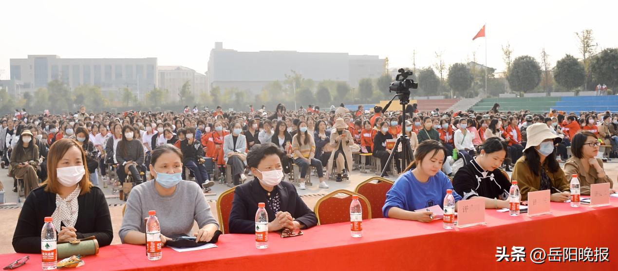 湘北女校经典诵读:宣贯*党**的二十大精神传承中华优秀传统文化