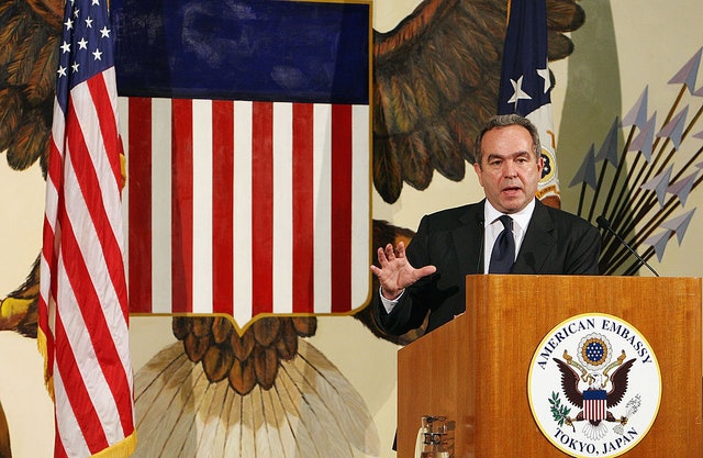 美国“军工复合体”治国,*击狙**中国科企!落后为何反而歇斯底里?