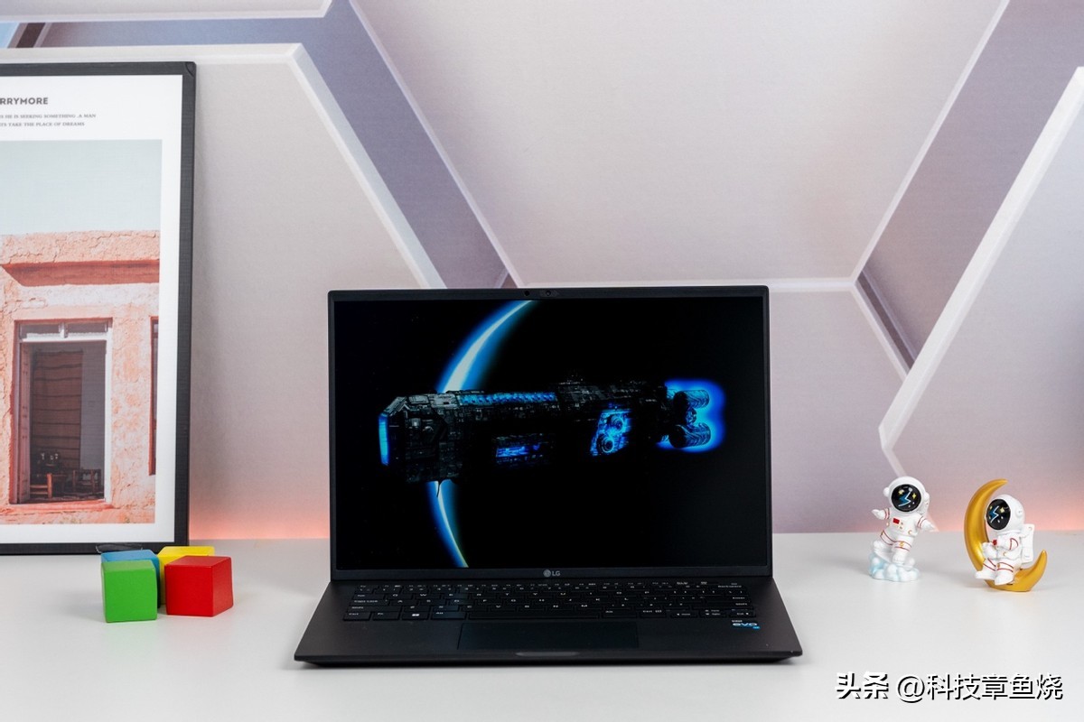 lggram16寸还是17寸好,LGGram笔记本评测