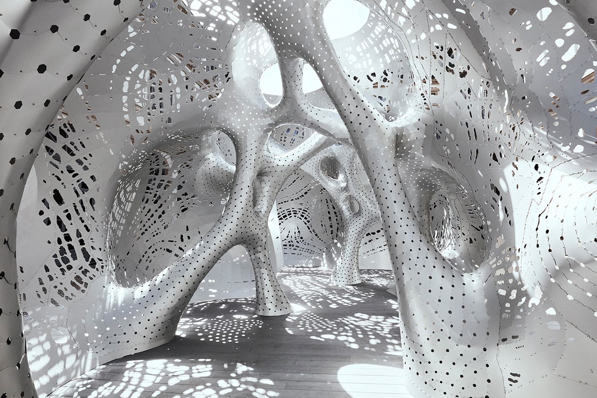 从游牧之物系列产品到米兰设计周展馆：LV教你做品牌