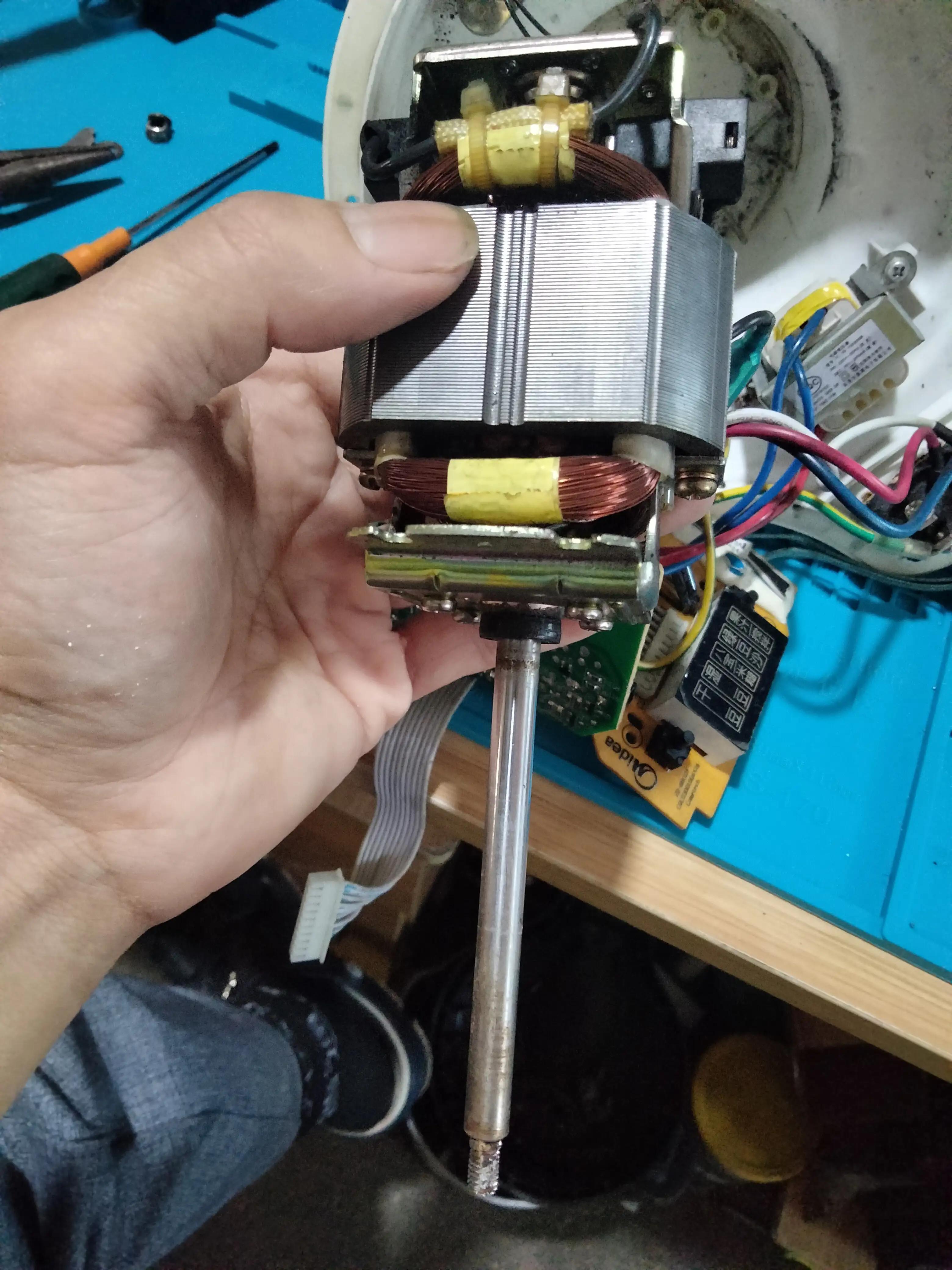 美的豆浆机电路板在哪个位置,美的豆浆机电路图