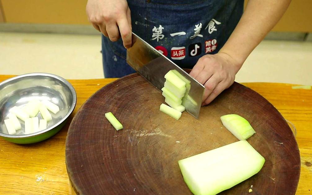 吃水煮菜减肥一餐能吃多少,减肥吃水煮菜应该怎么吃