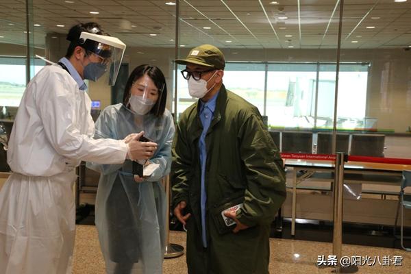 大s再婚后亮相,大s携老公具俊晔参加家庭聚会