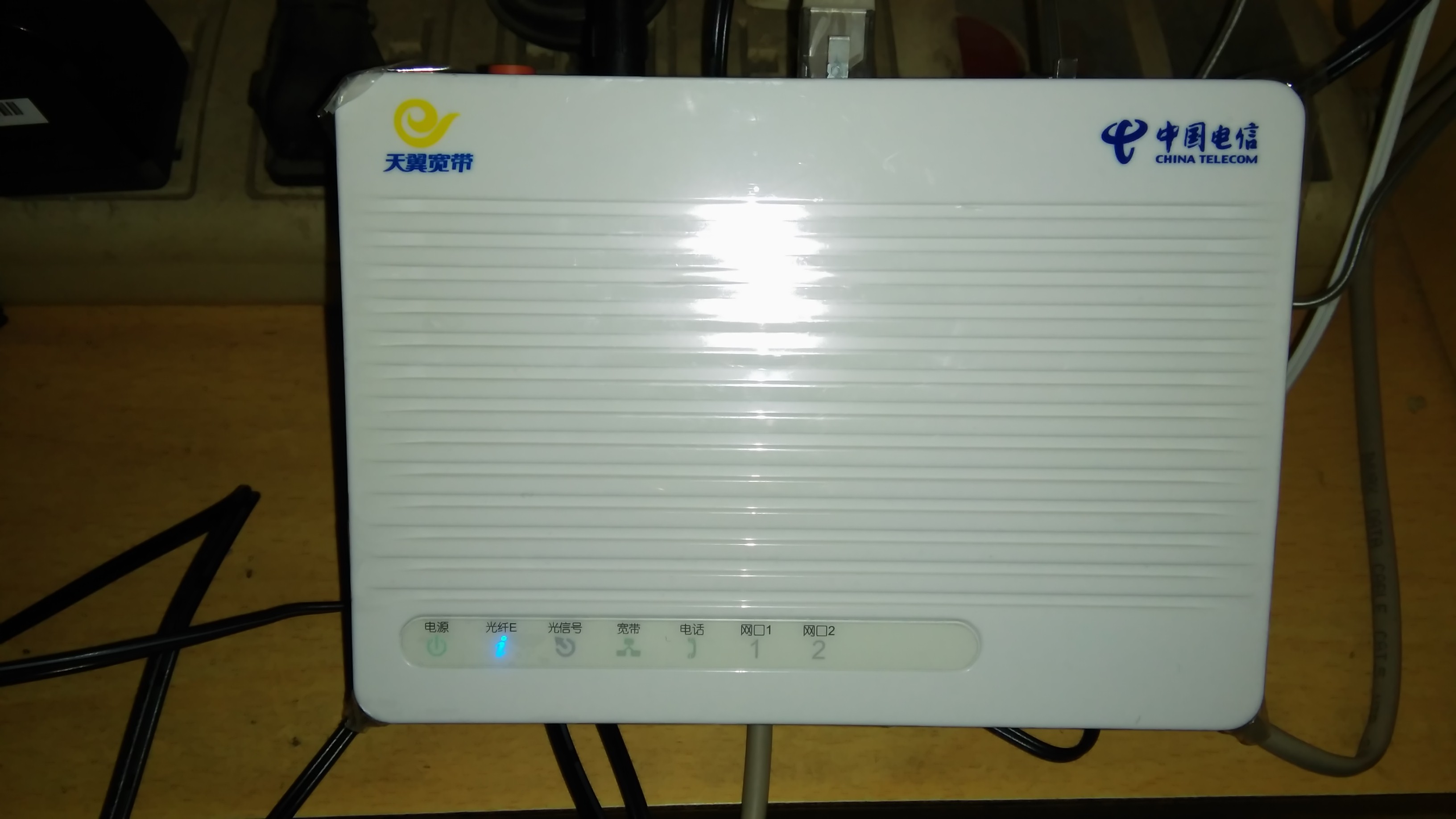 光猫路由器交换机怎么组成局域网,光猫poe交换机路由器正确连接方法