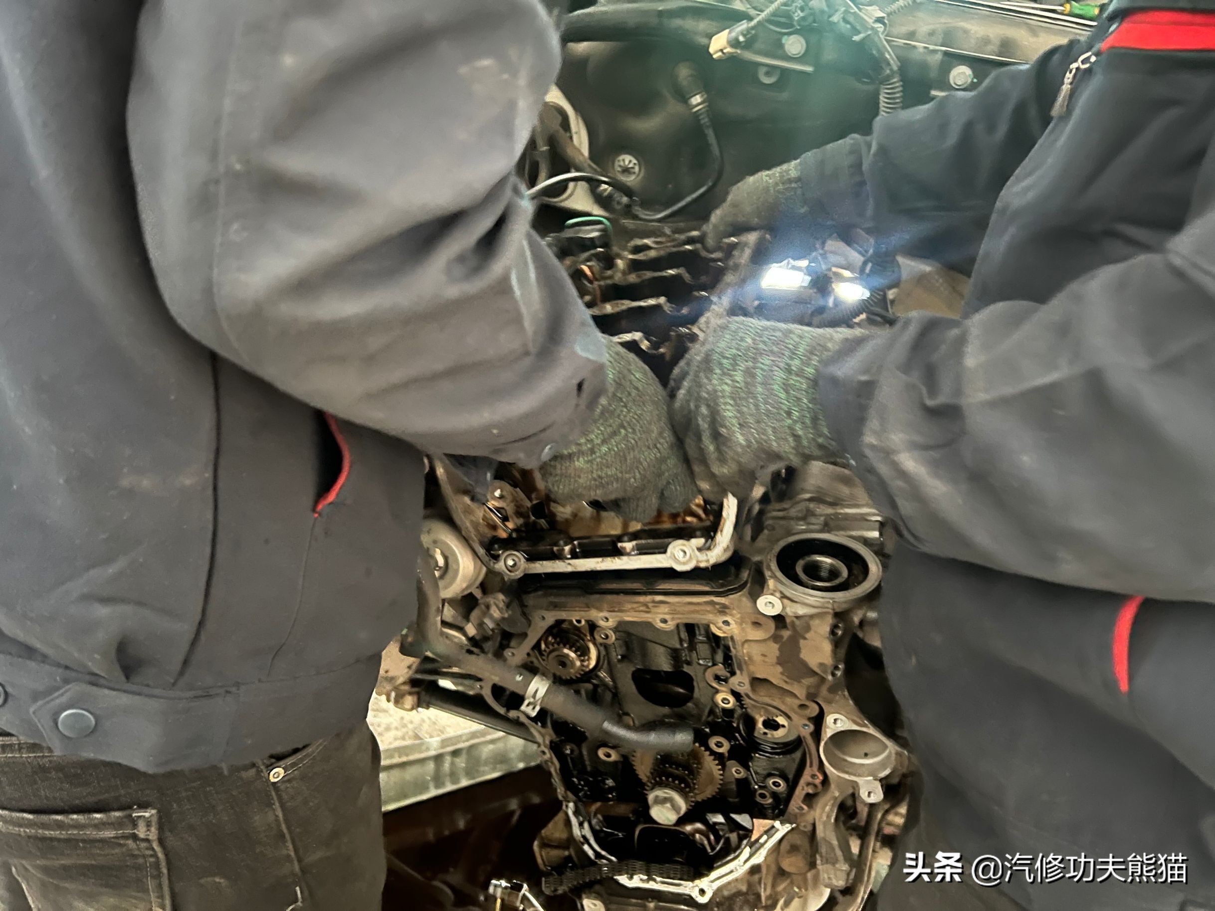 奥迪q5二手车烧机油,q5二手车大修翻新