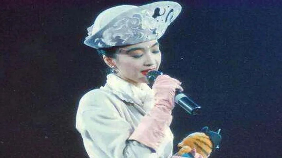 歌词经典语录100句,最打动人心的经典歌词句子