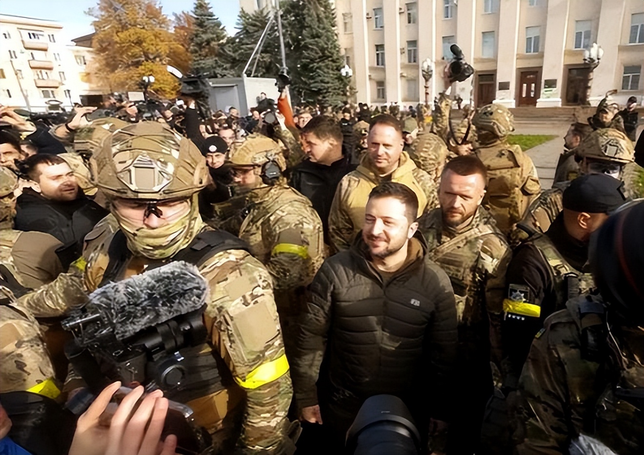 泽连斯基被车臣捕捉了吗,泽连斯基俄冲突伤亡情况