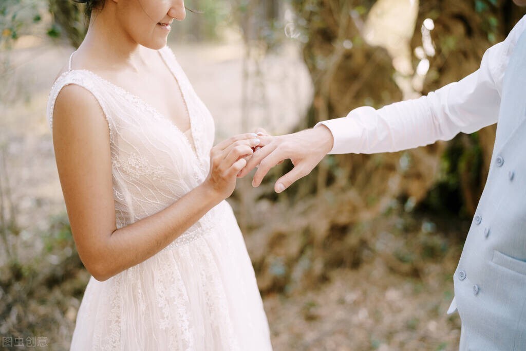 医疗行业什么职业可以娶来当老婆,男护士找对象适合什么职业