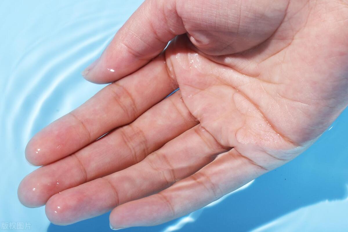 儿童湿疹引起的瘙痒用什么药膏,儿童湿疹很痒怎么办