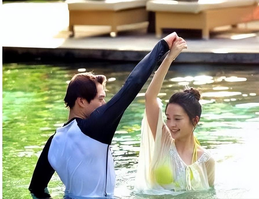 假借拍戏之名公然“揩油”,摸胸、抓臀、脱外衣,该管管了