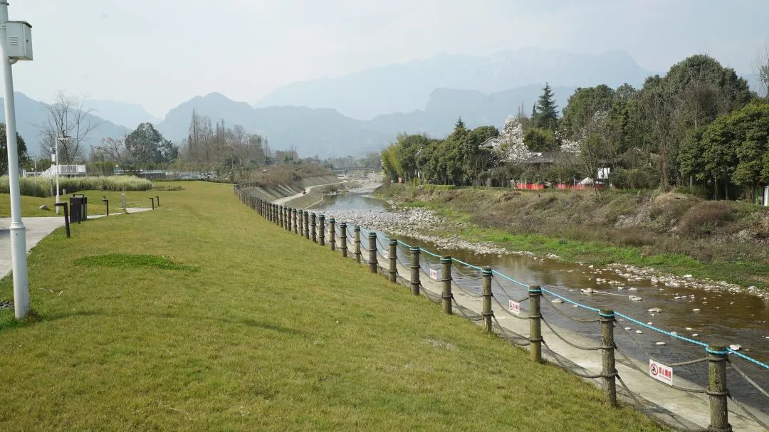 又见花开都江堰完整版,又见花开都江堰