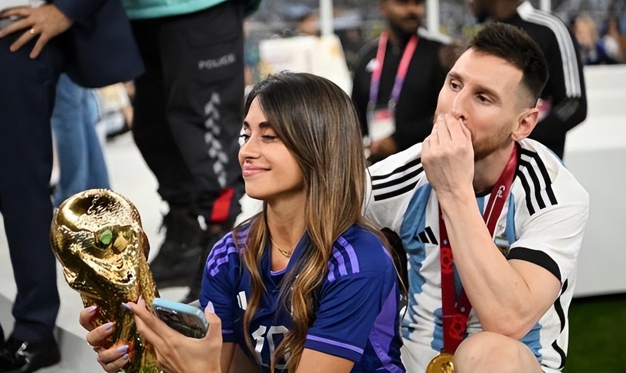 梅西感情史,梅西苏亚雷斯爱情故事