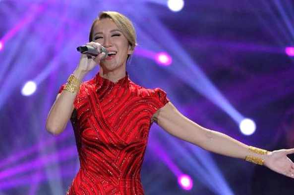 带着微笑却心理抑郁,抑郁的笑容图片