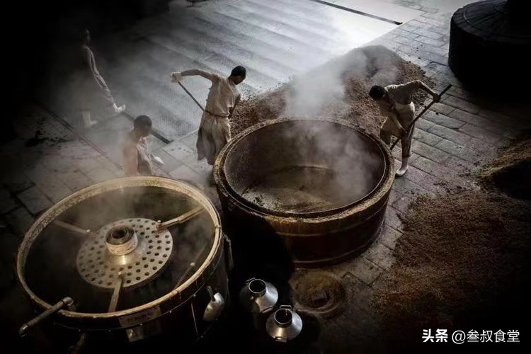 春节用酒一定要选择纯粮白酒,过节必备的酱香白酒纯粮白酒