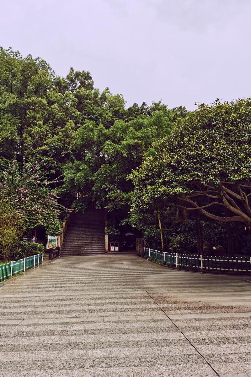 中国最值得旅游的8座城市,中国最值得去的100个城市