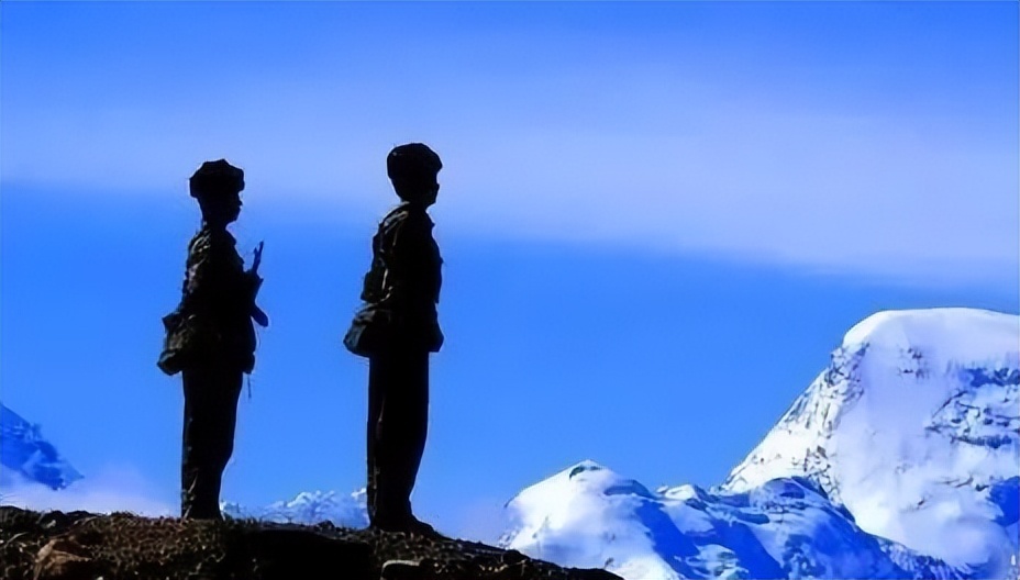 入伍一周年时，我入了*党**。实现了我为*党**奋斗一生的梦想