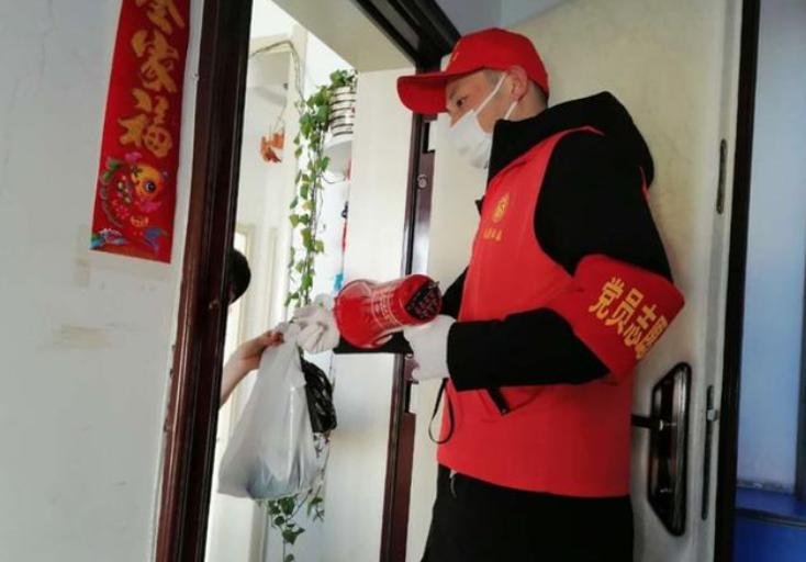 河南男子掉入油锅后来怎么样了,河南男子掉进油锅