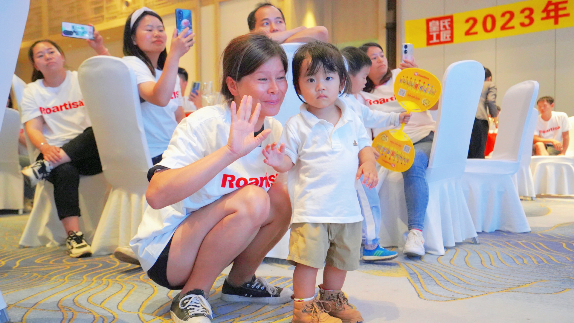 皇氏工匠聚脲美缝剂耐黄变,皇氏工匠聚脲视频