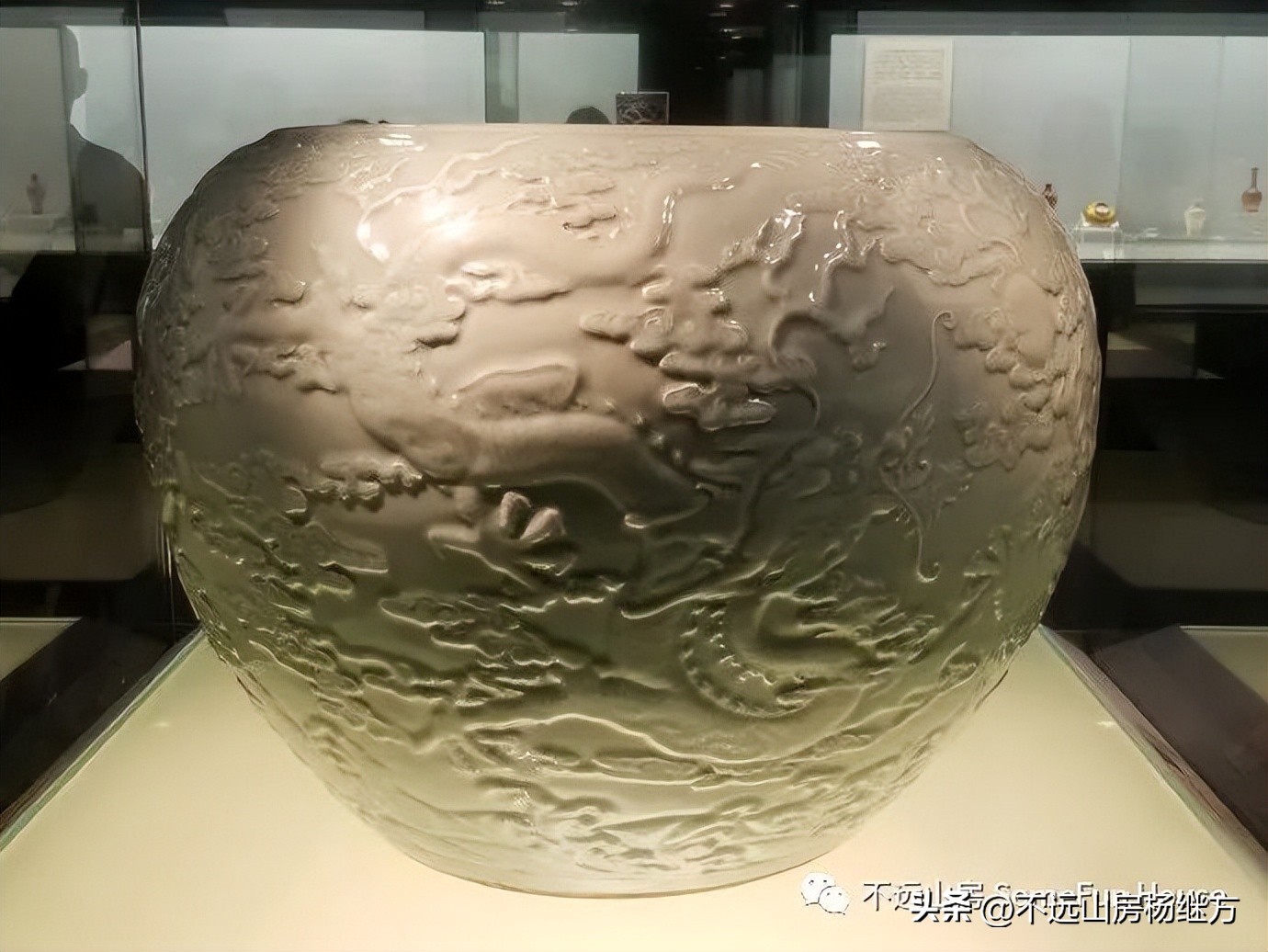 雍正乳白釉瓷器 (雍正年代青釉瓷器)